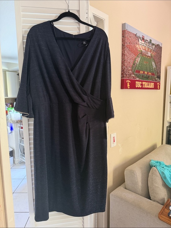 Le Bos Dresses & Skirts - Sparkle Black Midi Wrap Dress with V-Neck
